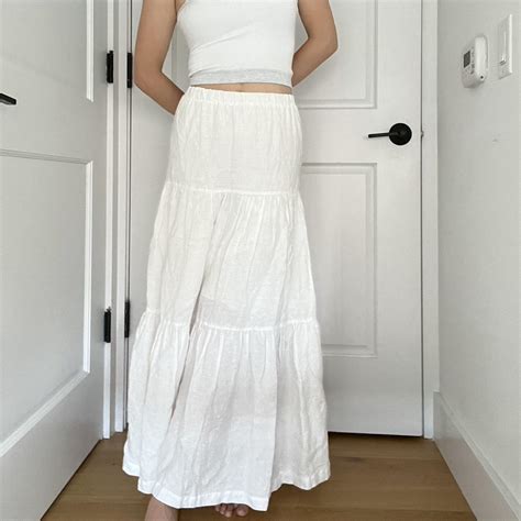 aritzia white skirt